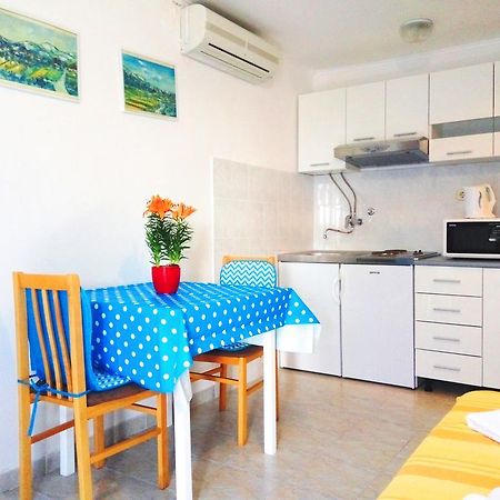 Guest House Kate 米利尼 外观 照片