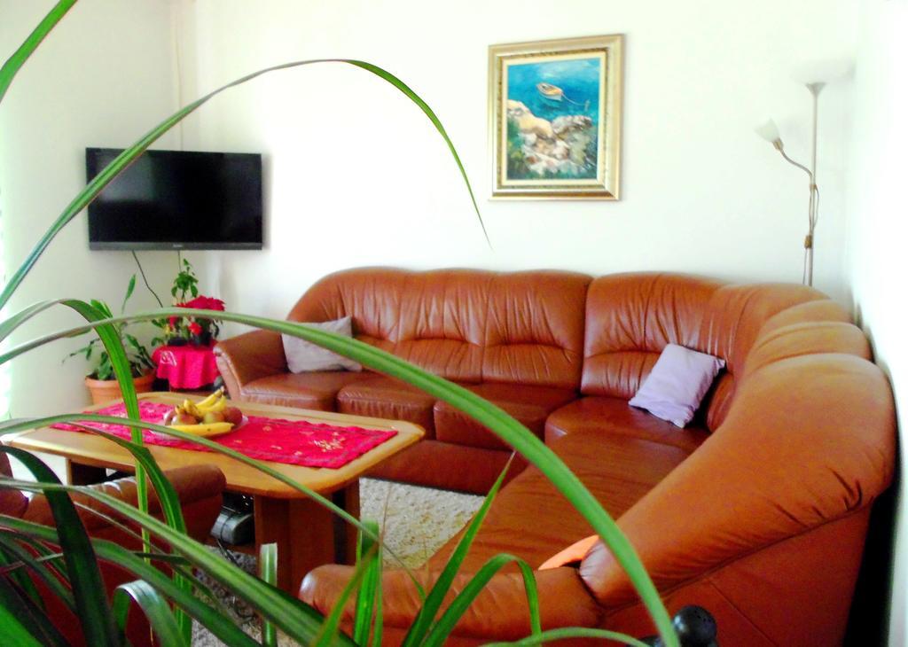 Guest House Kate 米利尼 客房 照片